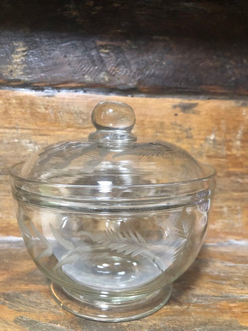 ガラス容器　レトロ　羊歯