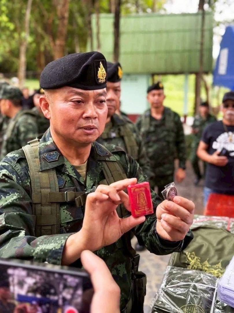 【鑑定書付】有事の護身　泰柬埔寨の戦場を護る戦神ハヌマーン御守　プラクルアン　B