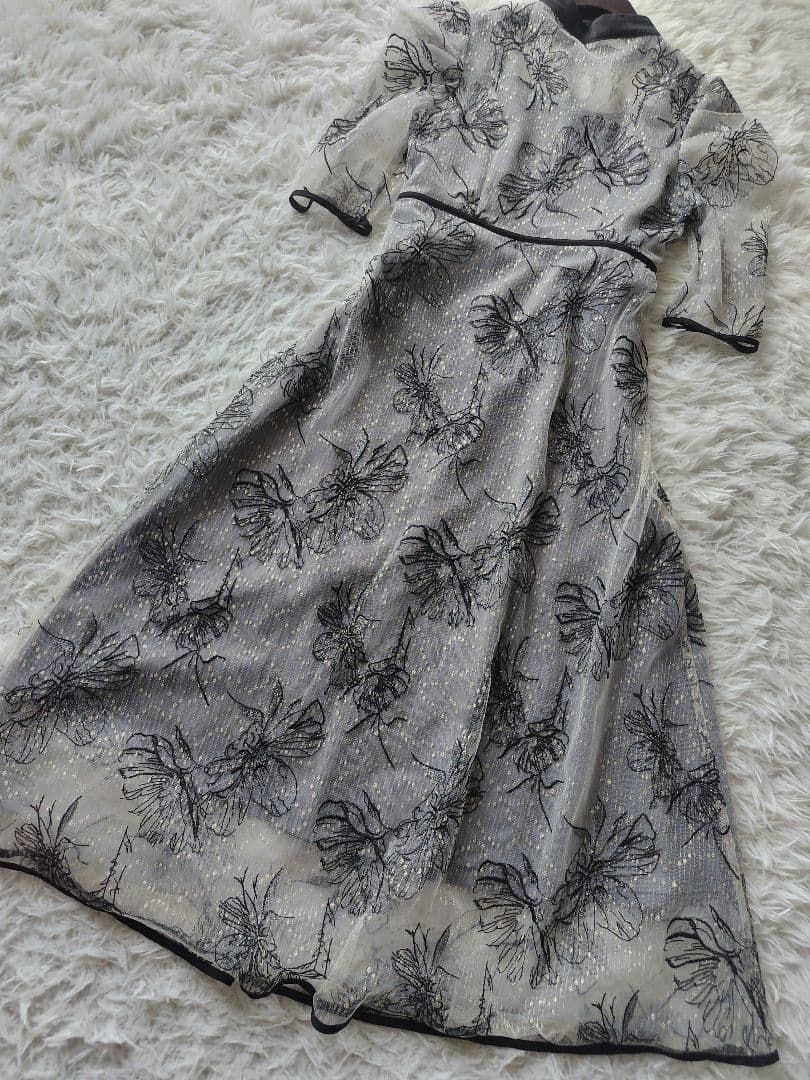 美品✨️lejaパイピングプチハイネック花柄刺繍ラメレースロングドレスワンピース