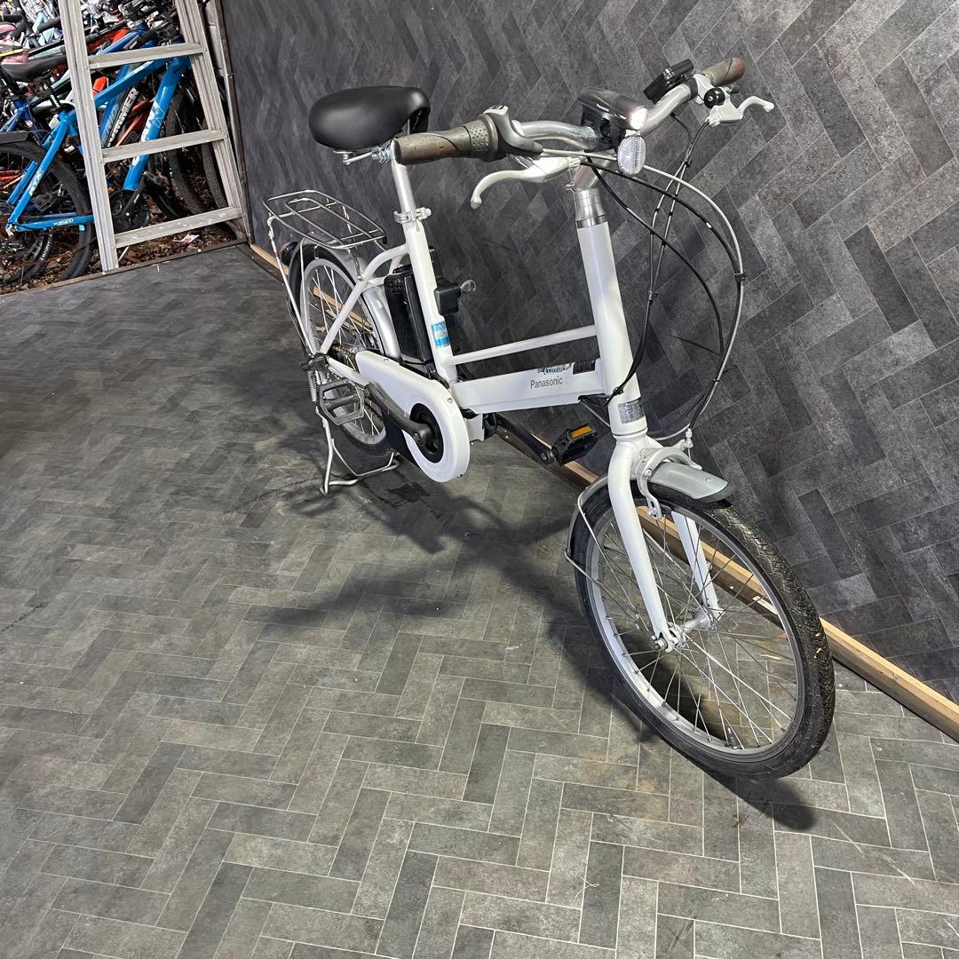 シルバー 電動アシスト自転車 シティタイプ