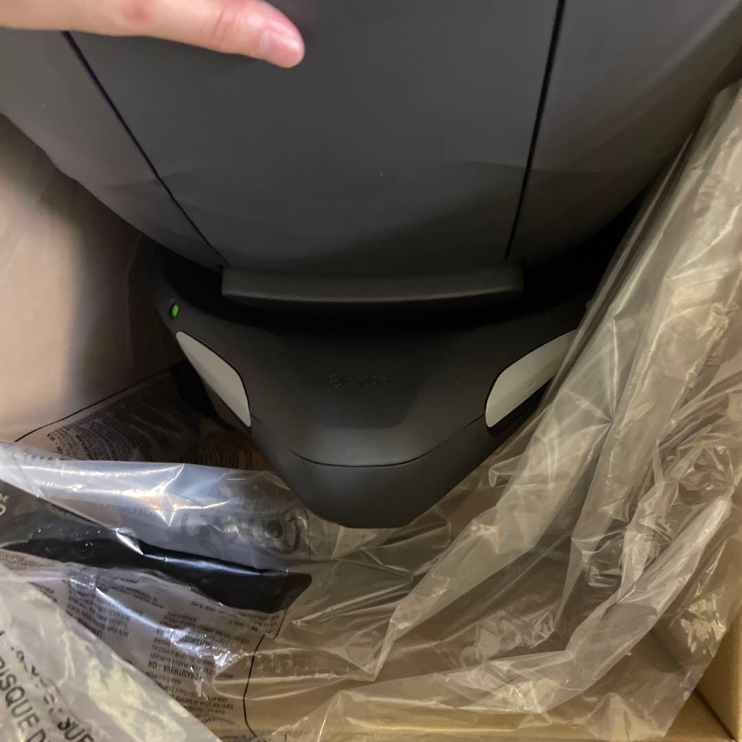 Cybex サイベックス　シローナ Gi i-Size ムーンブラック プラス