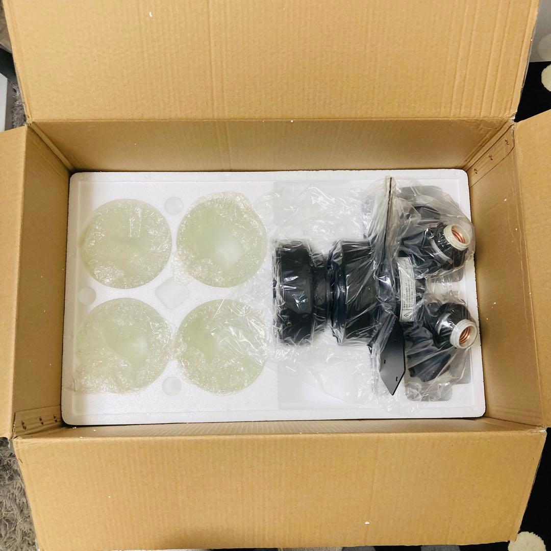 [新品未使用】LOWYA シーリングファンライト ラスボルタ6灯　羽2色