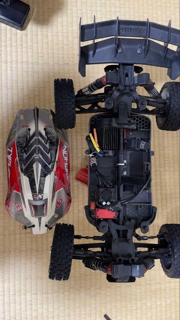 arrma タイフーン ブラシレスバギー フルセット