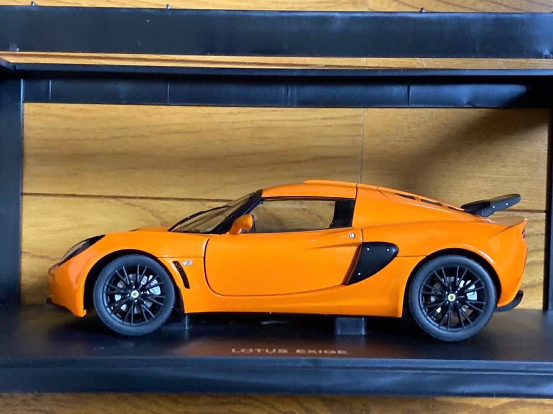超希少　絶盤品　Lotus Exige オレンジ ミニカー