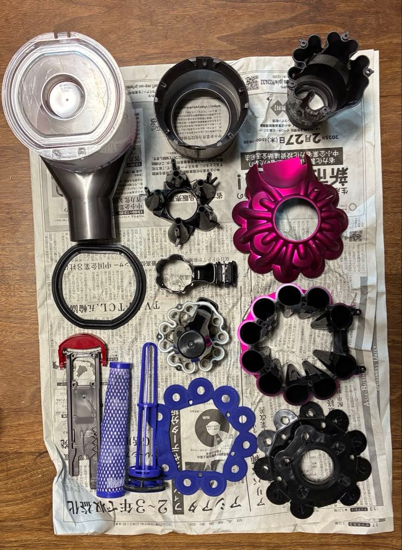 【中古 分解清掃済】Dyson V7 Slim コードレス 掃除機 すぐ使えます