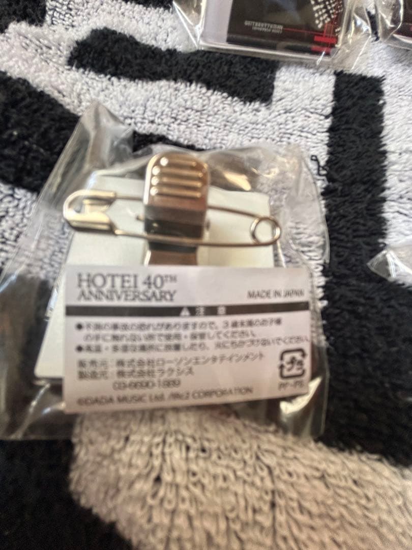 布袋寅泰　40TH ANNIVERSARY バッジ 15個セット