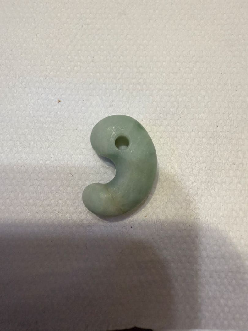 糸魚川翡翠‼️小滝産地‼️勾玉‼️極上品‼️本物の威厳‼️大変に美しい絶品‼️別格品‼️