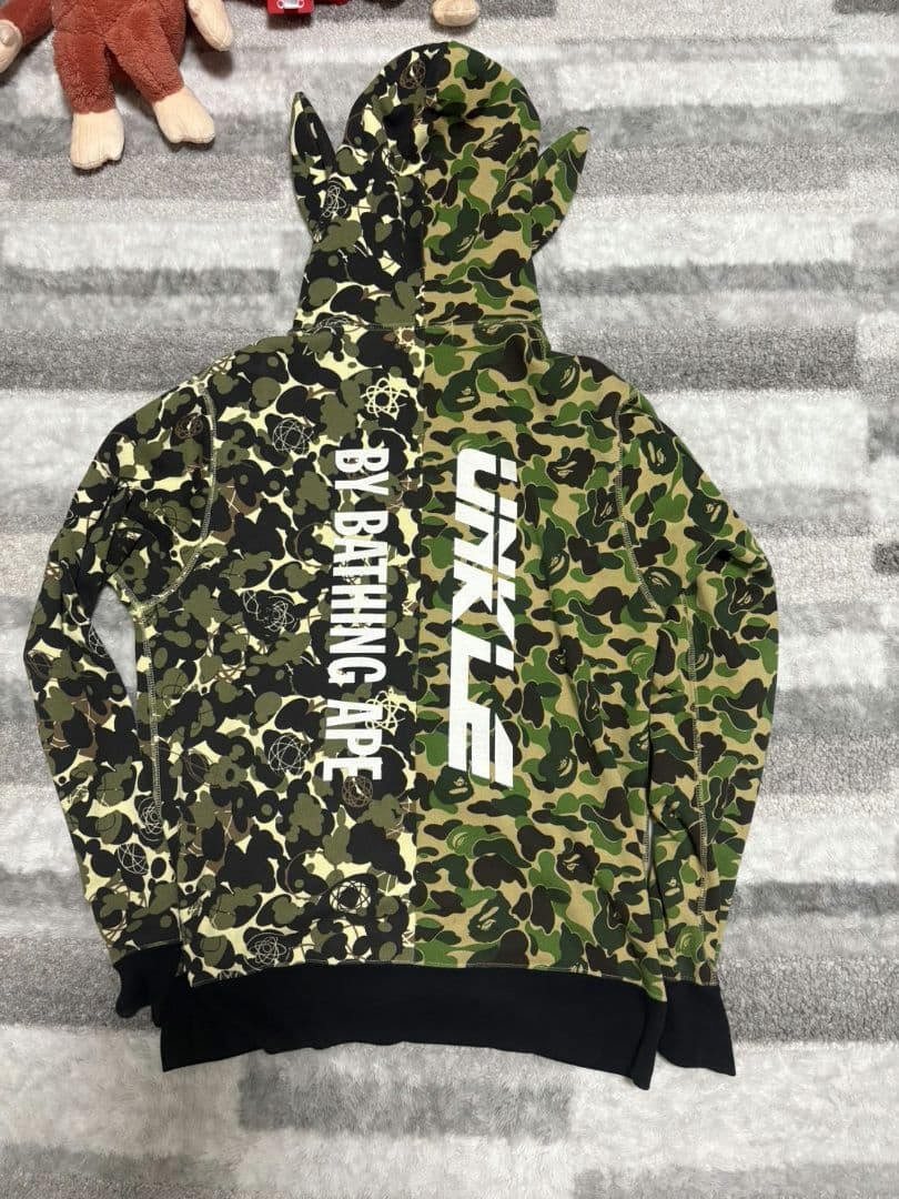 アキメ　A Bathing Ape シャークパーカー