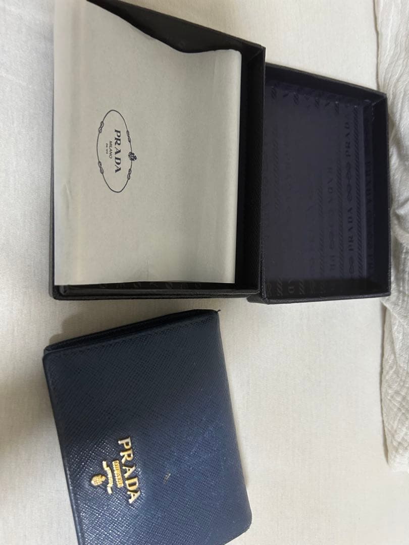 PRADA 二つ折り財布 サファイアーノ