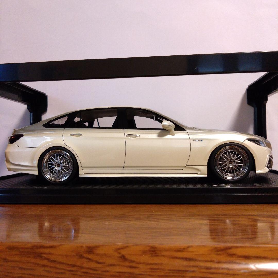 1/18 イグニッションモデル　トヨタ　クラウン（220）3.5L