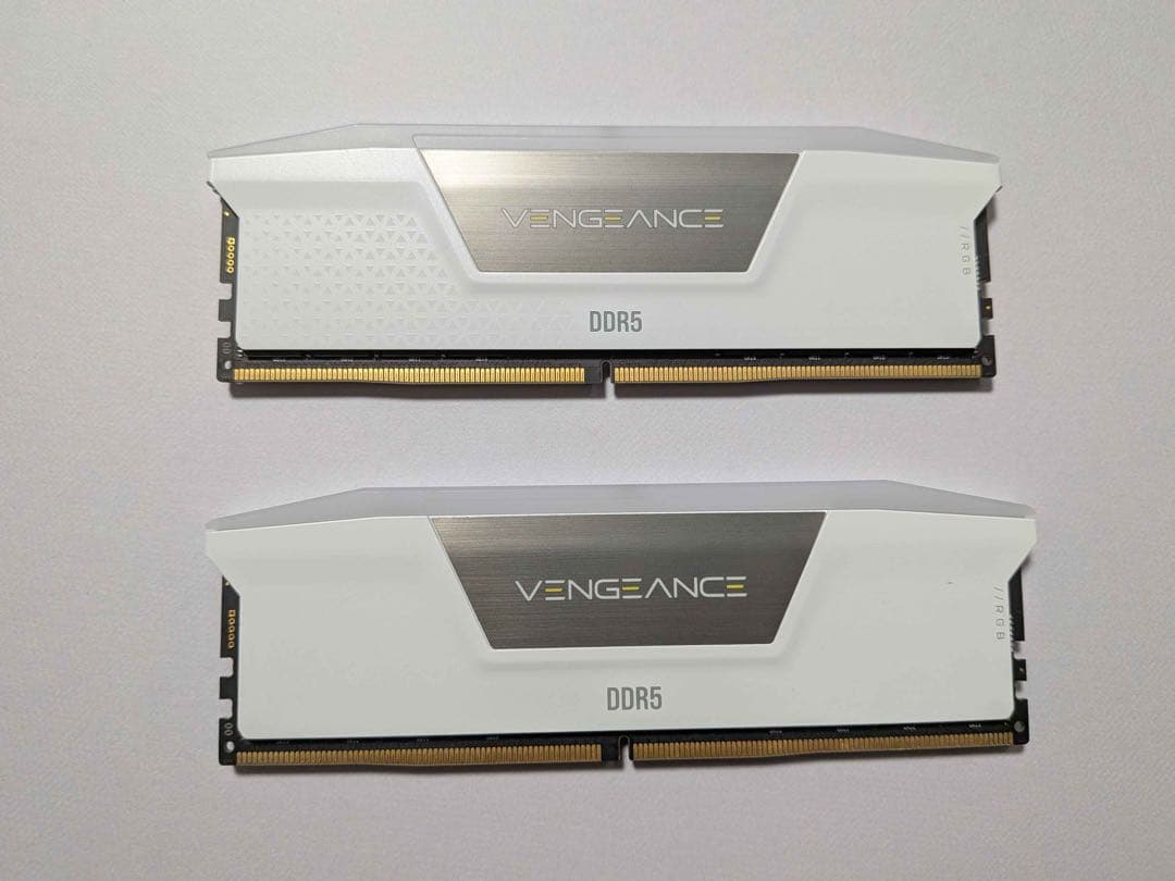 CORSAIRDDR5-5200MHzVENGEANCE 64GB(32GB×2