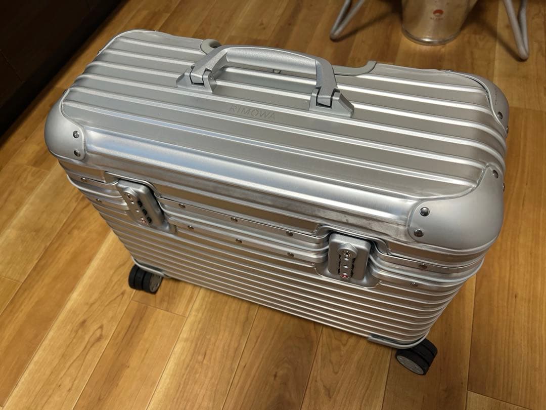 Rimowa オリジナルパイロットケース　シルバー