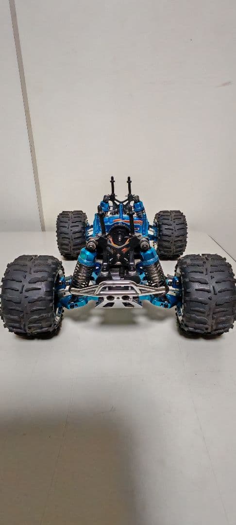 ☆team Losi／ミニＬＳＴ☆１／１８盆栽に☆部品取り２台セット✨