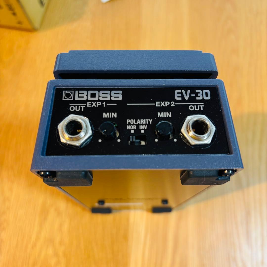 ギター BOSS EV-30