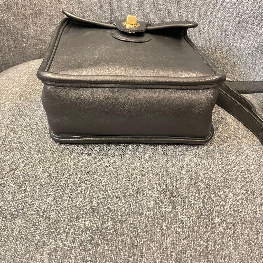 オールドコーチ　ショルダーバッグ　ターンロック　ブラック