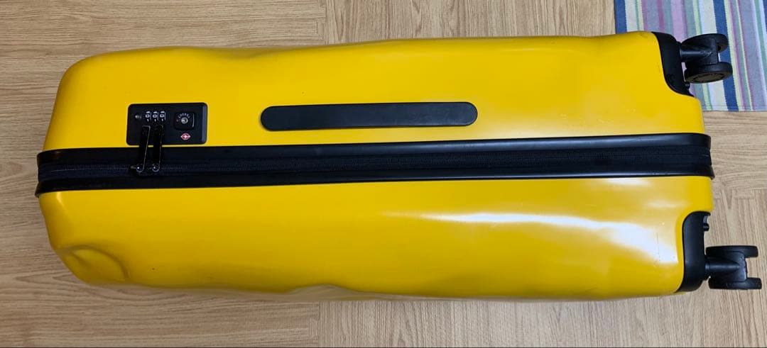 【期間限定お値下げCRASH BAGGAGEクラッシュバゲージイエローLサイズ】