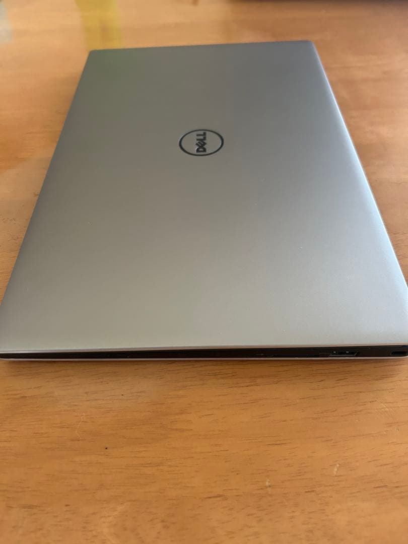 Windowsノート本体 DELL XPS 13 9360