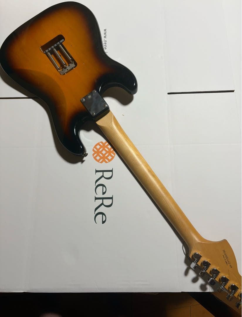 squier stratocaster ギター