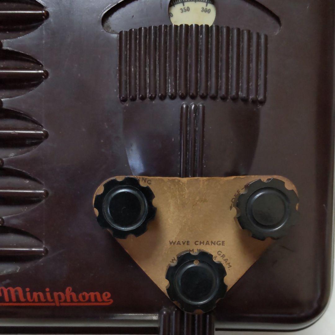 1940年代前半、イギリス、minipnone真空管ラジオ。