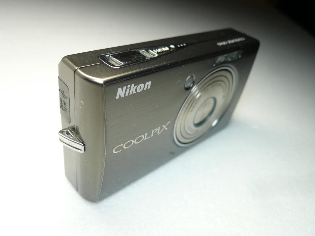 Nikon★COOLPIX S510⭐️極美品⭕️安心の実働品❤️ガンメタの輝き