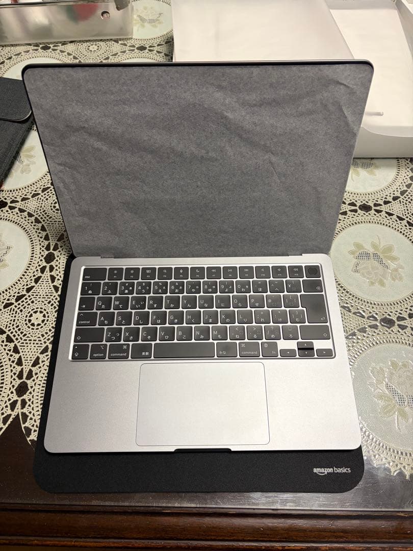 極美品Apple MacBook AIR M3、13.6インチ(KTM)