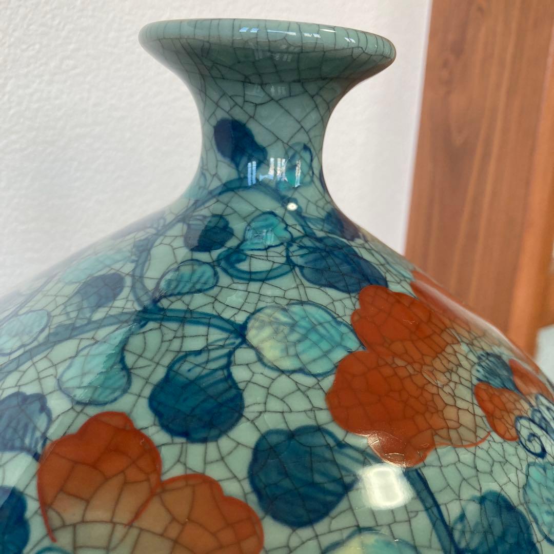 有田焼　青山窯　牡丹唐草花瓶