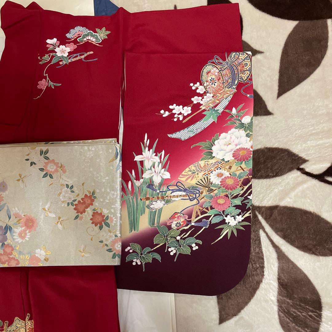 送料値下げ期間↓振袖 赤 花柄 長襦袢　帯付き