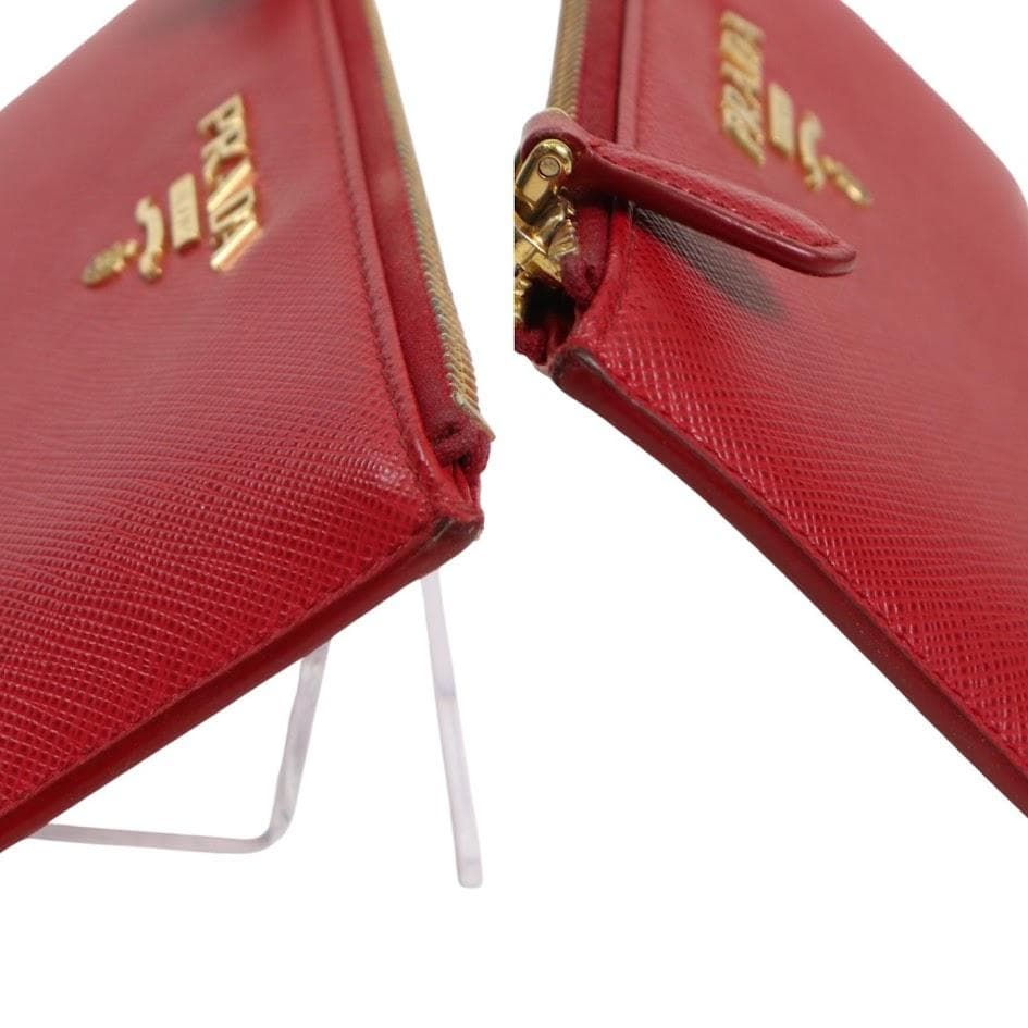 【近年モデル】PRADA プラダ フラグメントケース　カードケース レザー　赤系