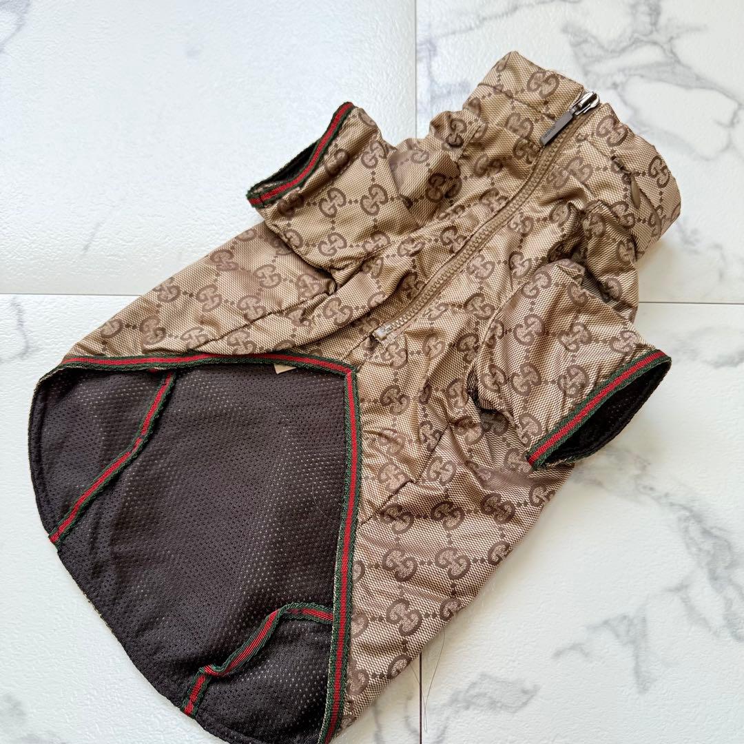 グッチ GG モノグラム ドッグウェア 犬服 小型犬　ナイロン コート
