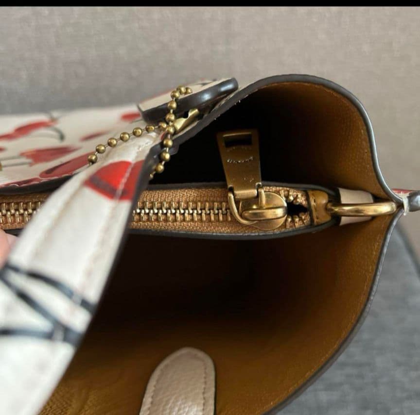 本革✨2way✨COACH✨コーチ✨ショルダーバッグ✨チェリー✨ウィロウトート✨