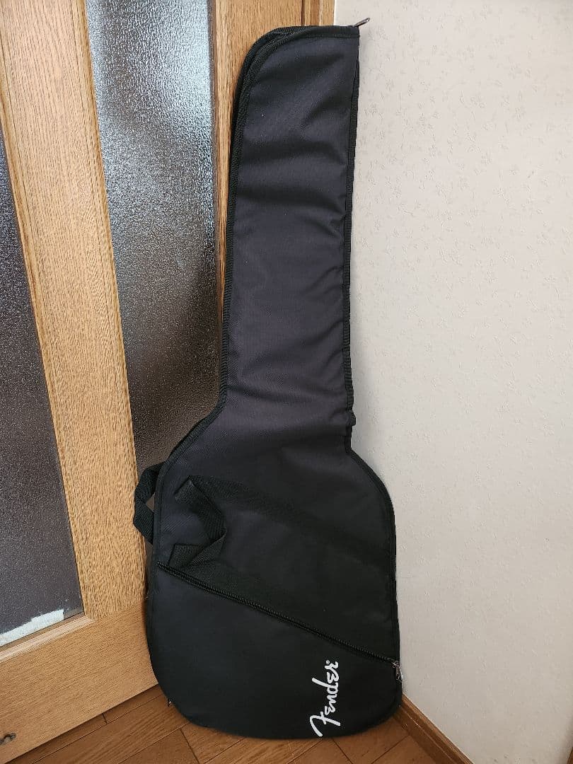 FERNANDES ブラッドギルスモデルを参考にしたモデル