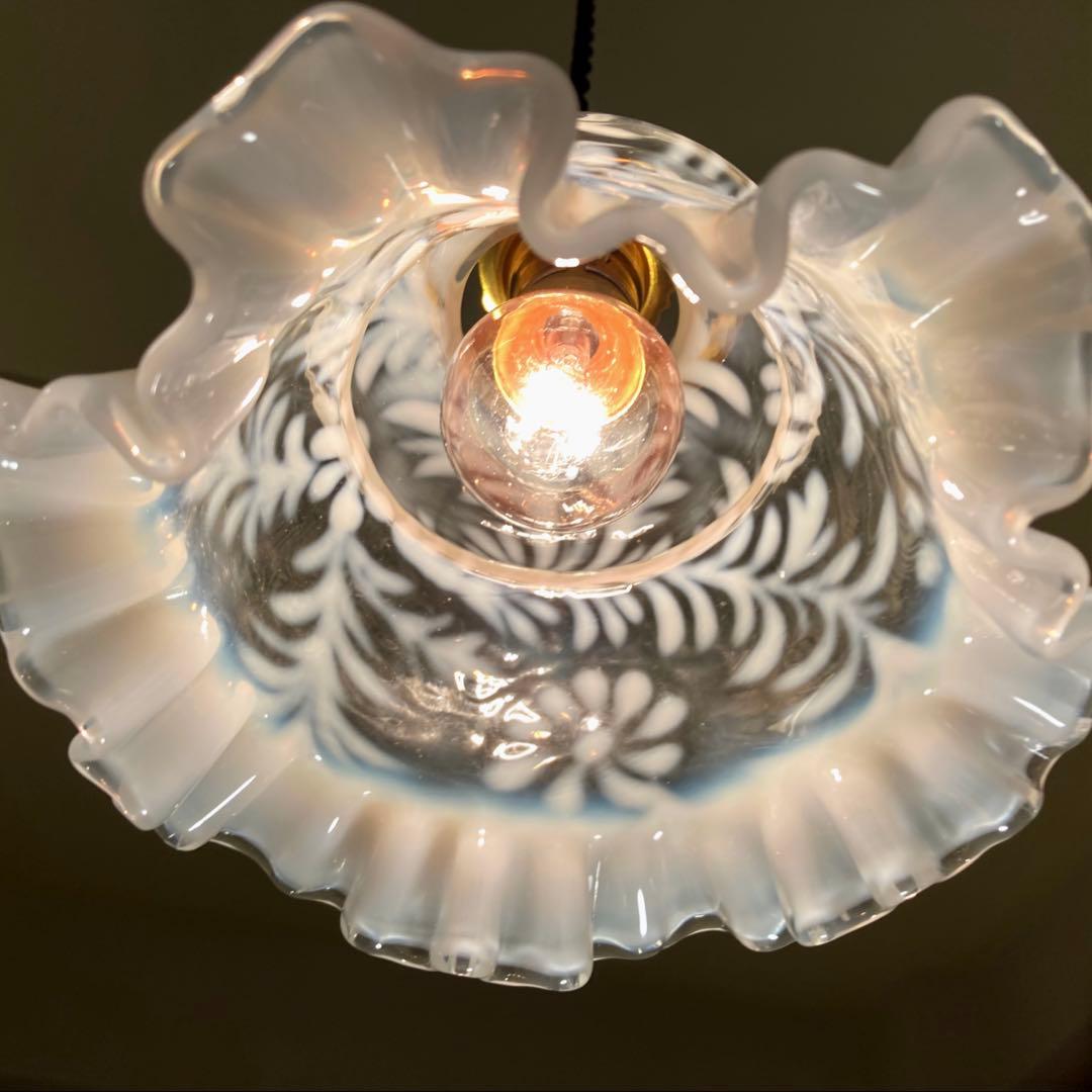 フェントン　19世紀　花柄　ガラスランプシェード（希少）オパールセント