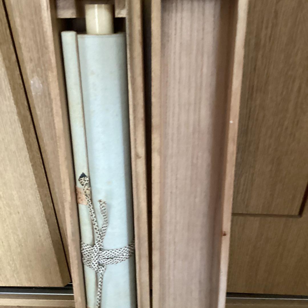 紙本水墨画賛　　【室町期】　水墨画に僧　三名賛　　共箱　　軸先良品　　548