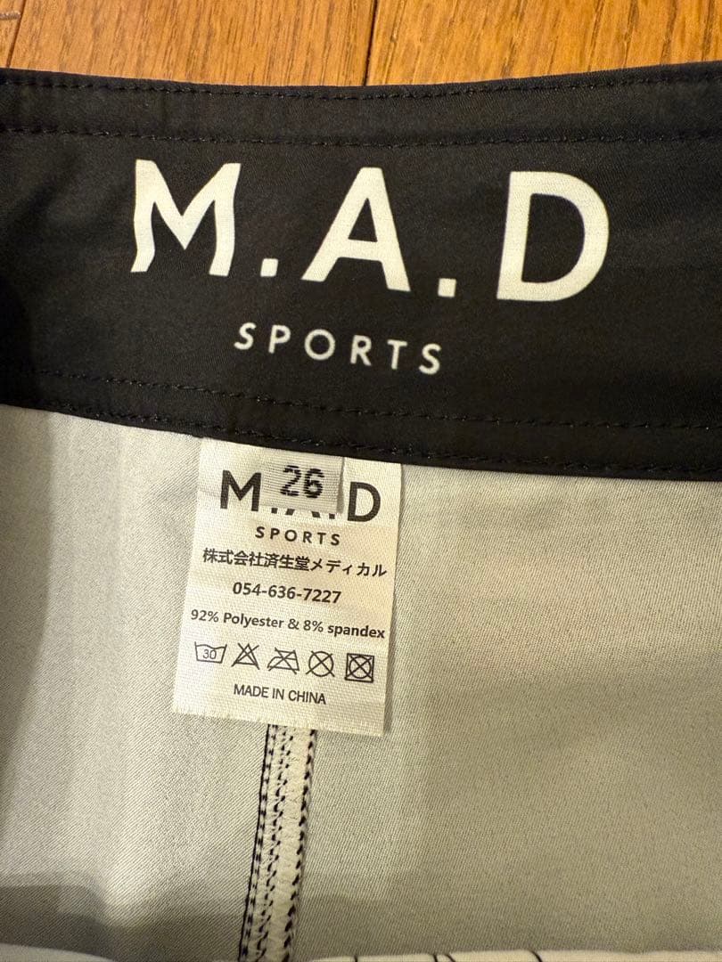 【ちいかわ】M.A.D SPORTS サーフパンツ 水着 26サイズ