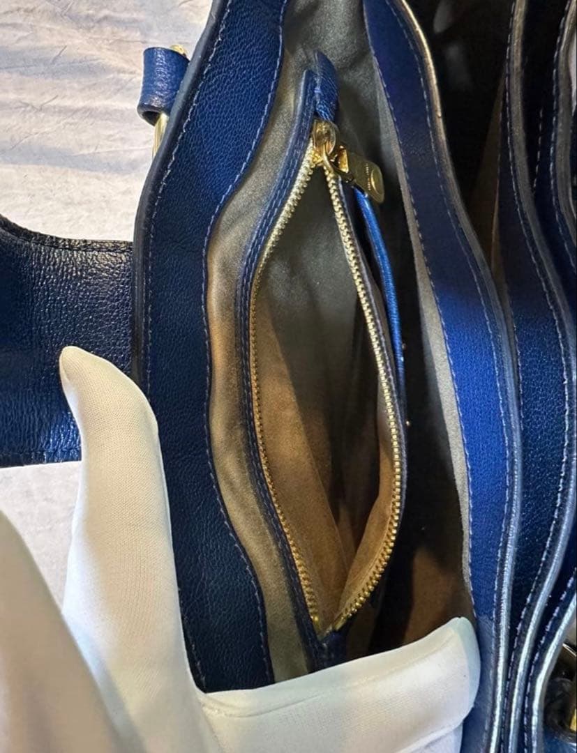 ミュウミュウ　バッグ　青色