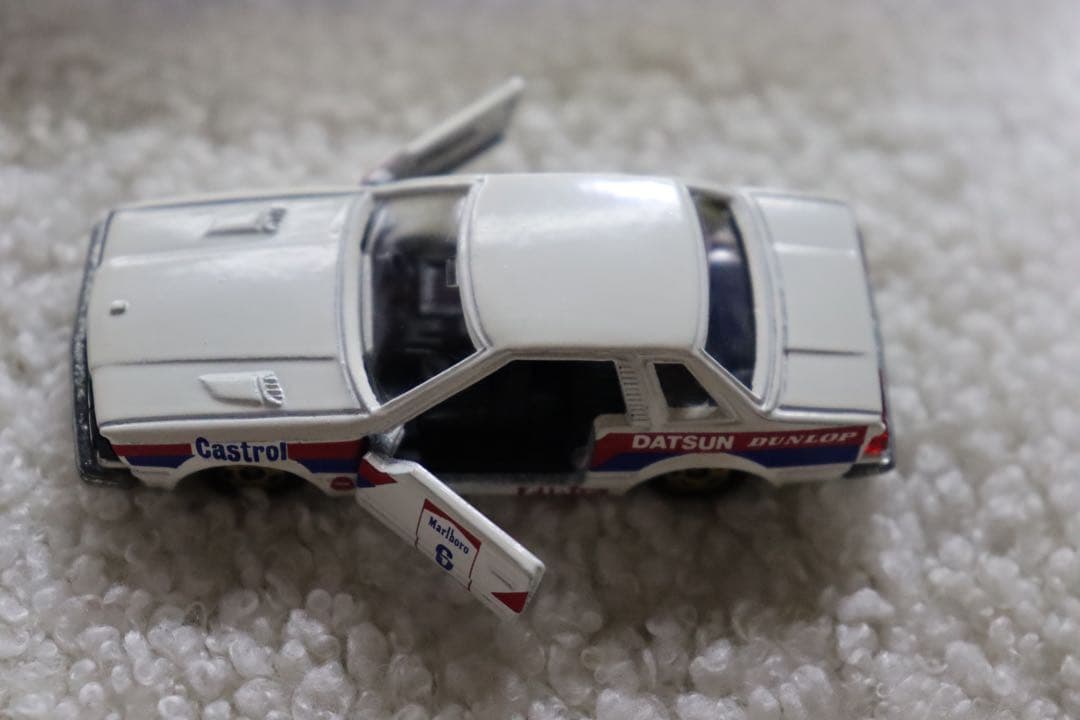 ニッサン　シルビア　2000ZSE-X 日本製　トミカ　ダンロップ　黒箱　NO6