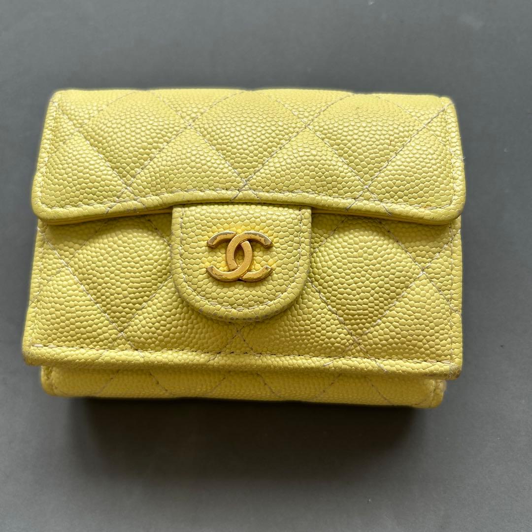 イエロー 三つ折り財布 マトラッセ イエロー