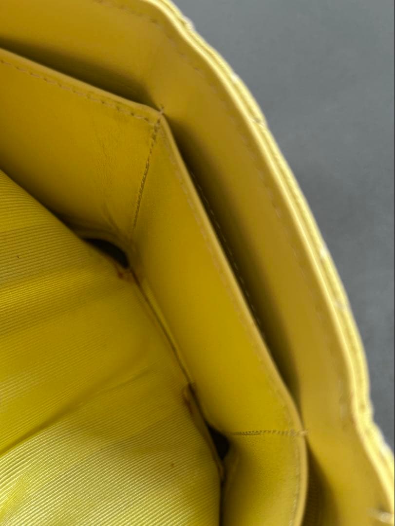 イエロー 三つ折り財布 マトラッセ イエロー