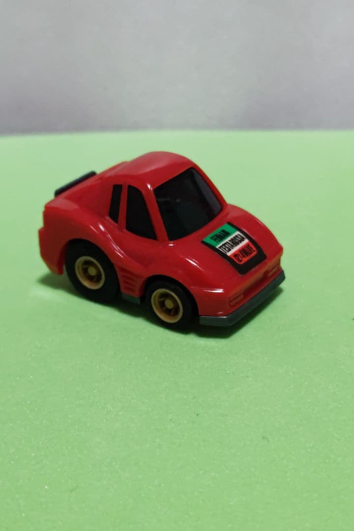 チョロＱ、フェラーリ・テスタロッサ・赤色