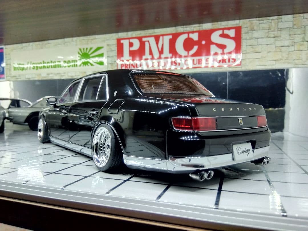 1/18 AUTOart トヨタ センチュリー 神威 (UWG60) カスタム