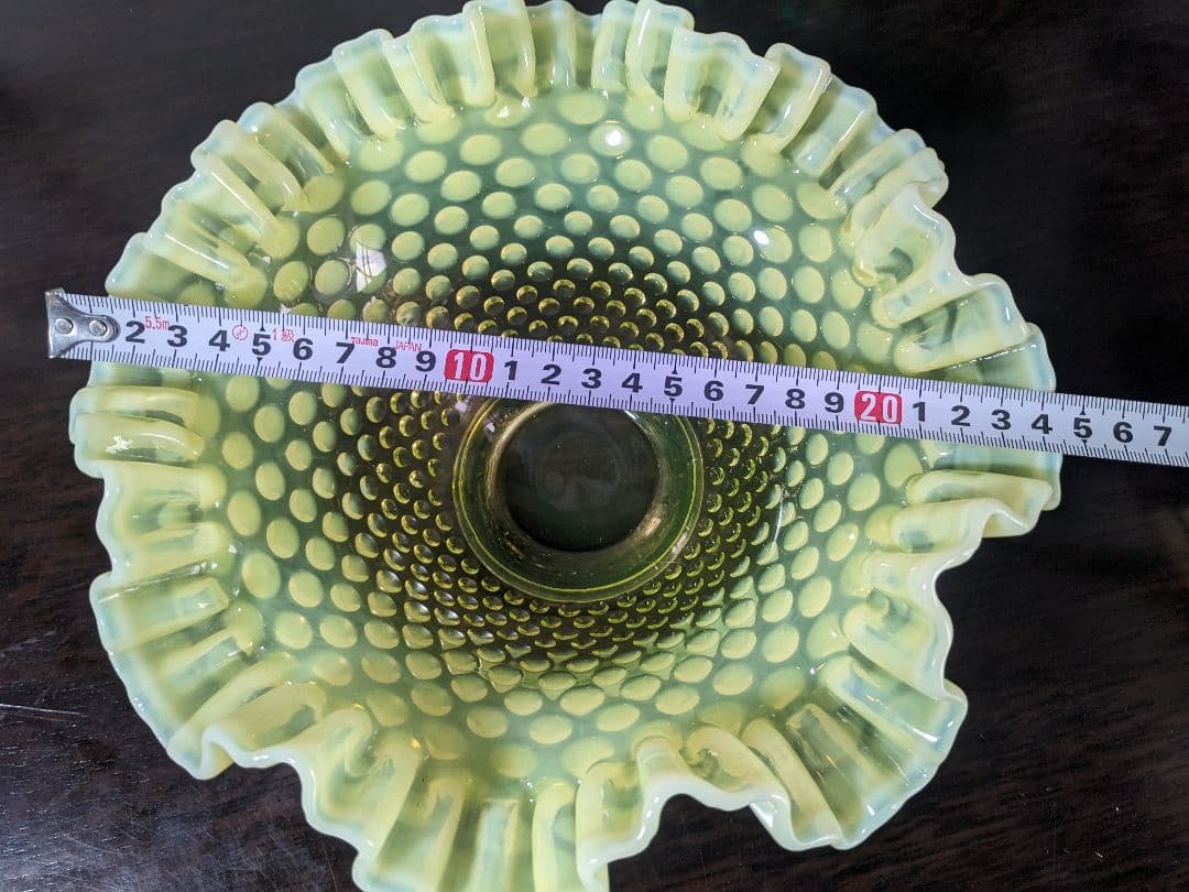 フェントン　ウランガラス　ヴァセリン　ホブネイルオパルセント　ラージフリルボウル