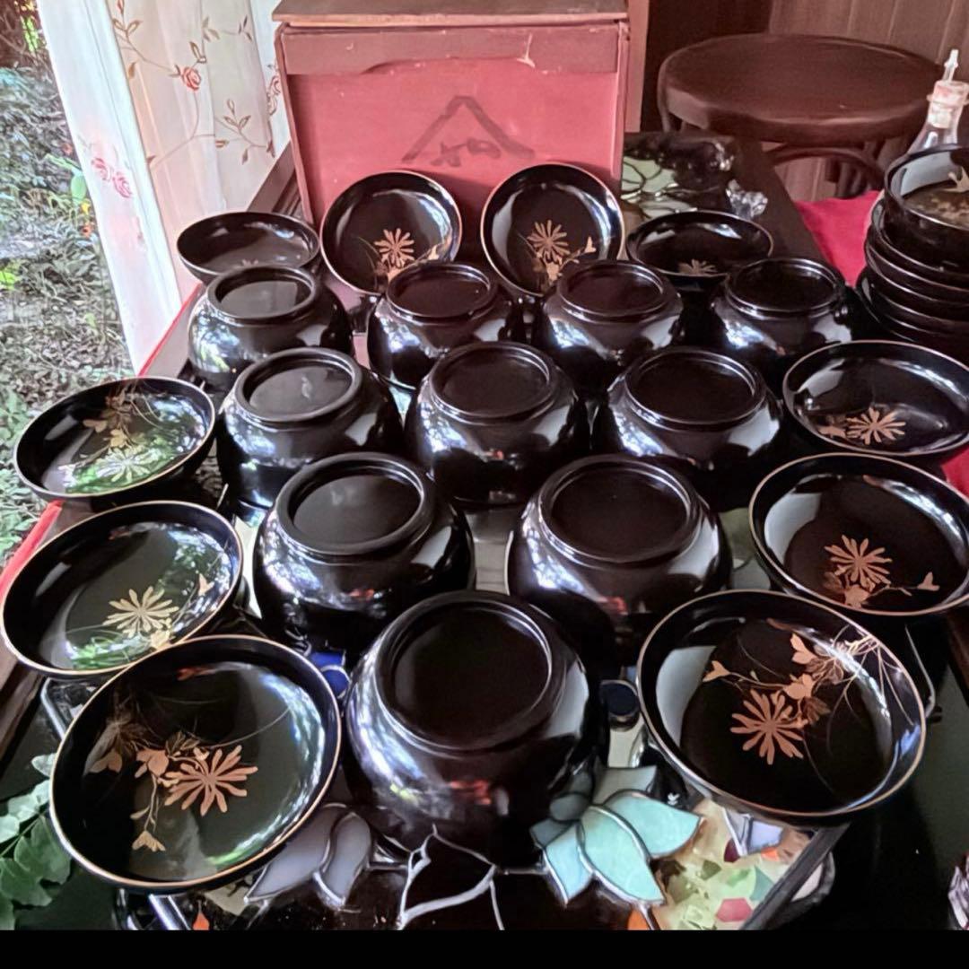 Ｂ様へ感謝お嫁入り‼️レアなかげろふJAPAN螺鈿蒔絵『蜻蛉＆菊＆木蓮上黒持椀4客