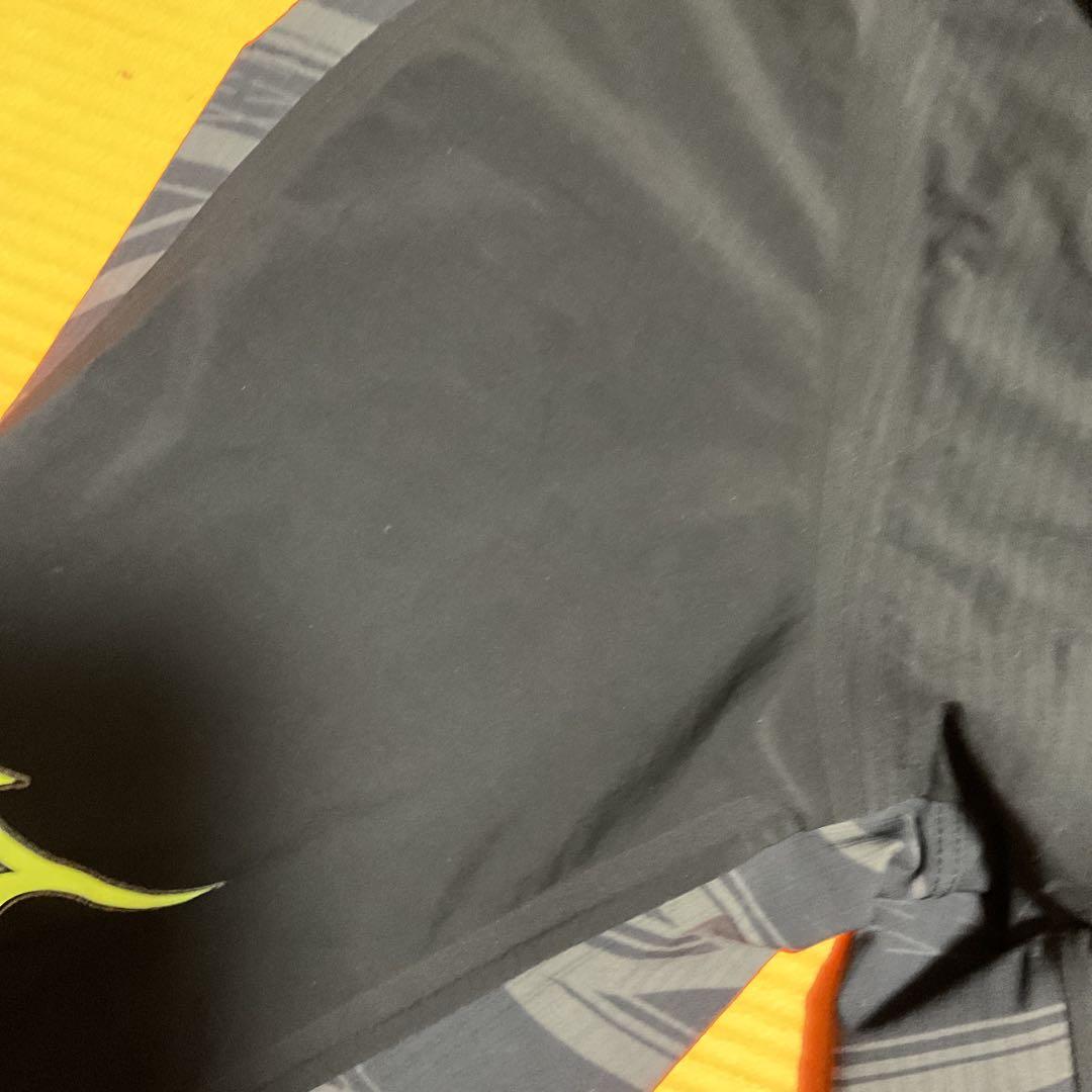 Mizuno 競泳水着 黒/グレー ストライプ