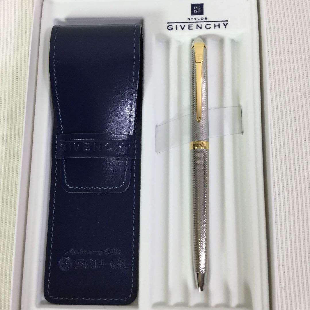 ジバンシーのボールペン