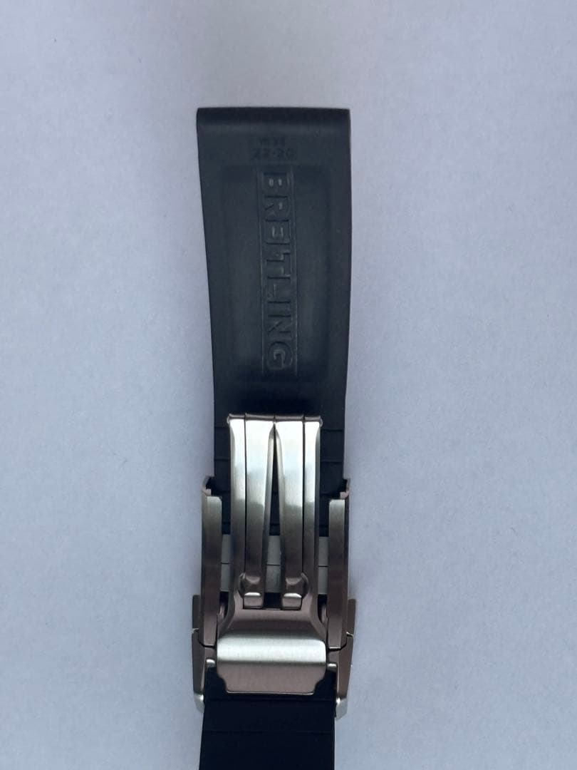 【希少（廃盤）、美品、未使用に近い】ブライトリング 純正 ラバーベルト　バックル