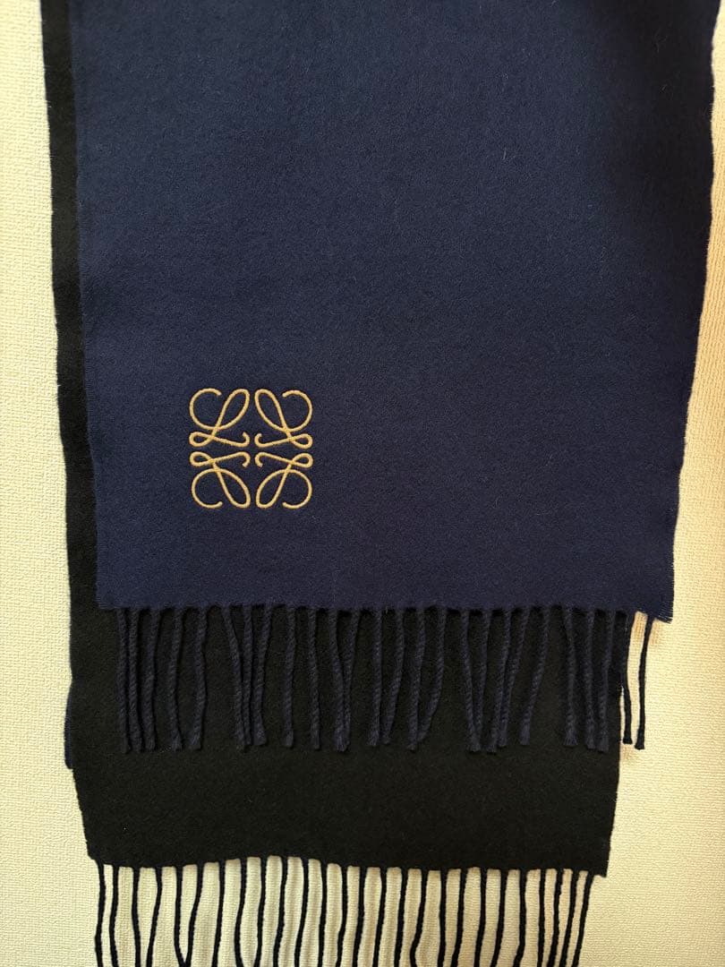 LOEWE リバーシブルマフラー ネイビー ブラック