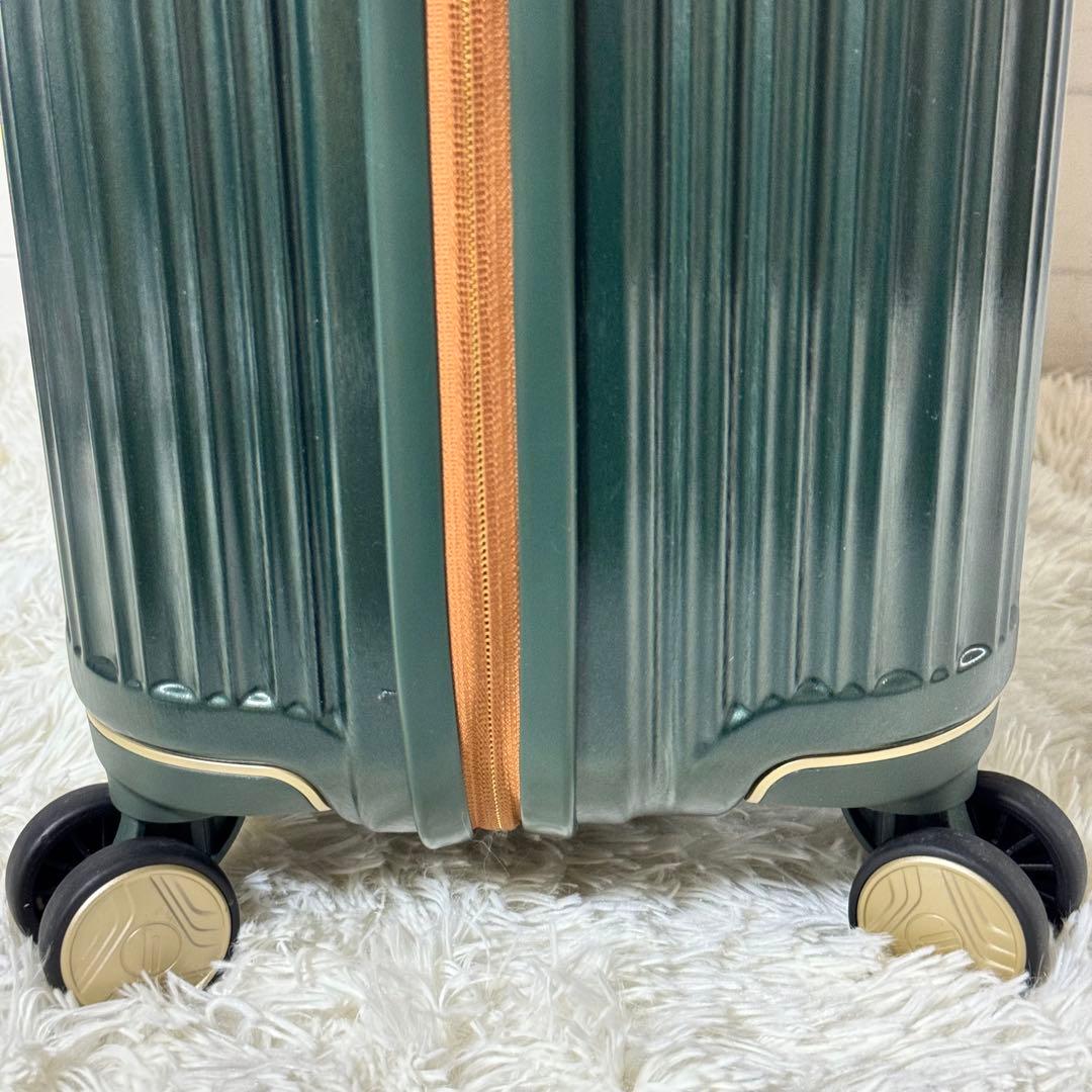 新品未使用✨hartmann キャリーケース　ノヴァクラシック　ダークグリーン