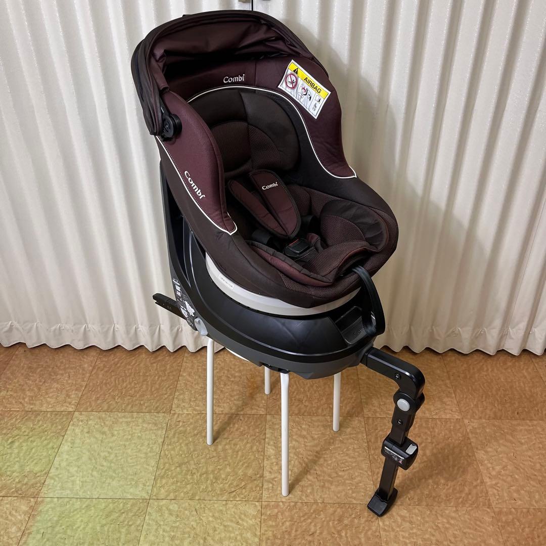 クリーニング済　☆綺麗☆　コンビ　新生児OK　ネルーム　ISOFIX　ブラウン