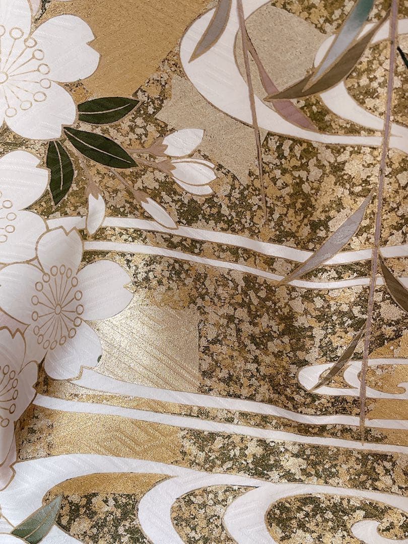 成人式振袖 晴れ着 着物一式 紗綾型 赤白桜 流水紋 純絹 金襴 170cmXL