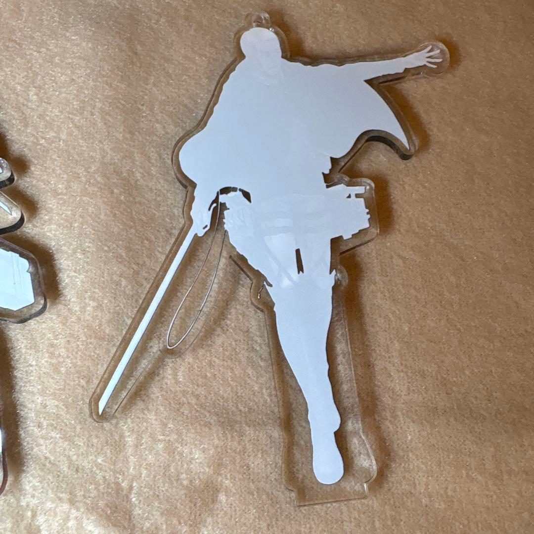 進撃の巨人　ジョイポリス　アクスタ　エルヴィン リヴァイ